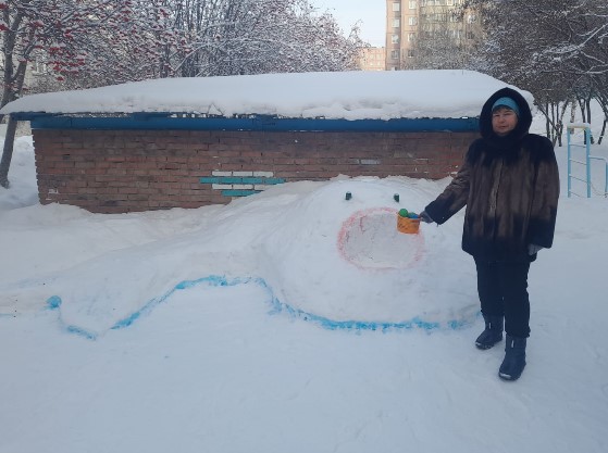 Снежные постройки на участках