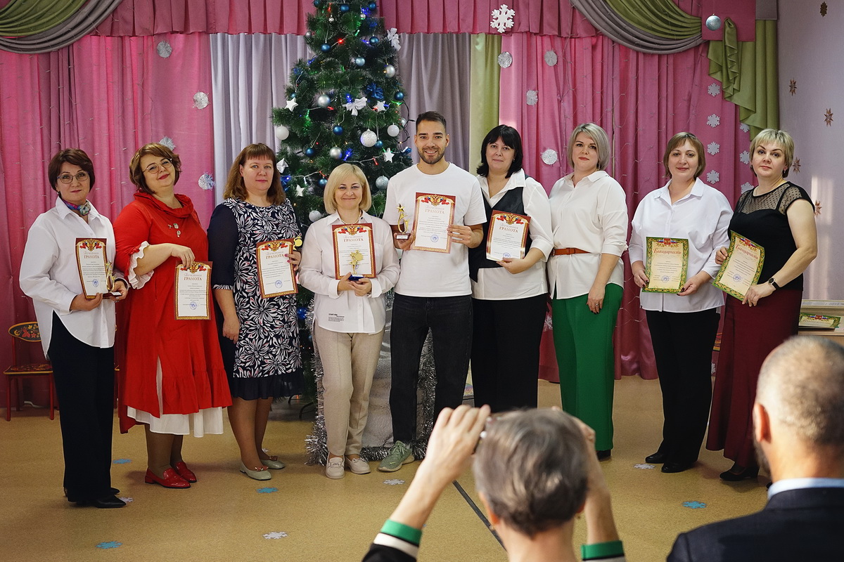 В детском саду № 242 подвели итоги Года педагога и наставника | НИОС