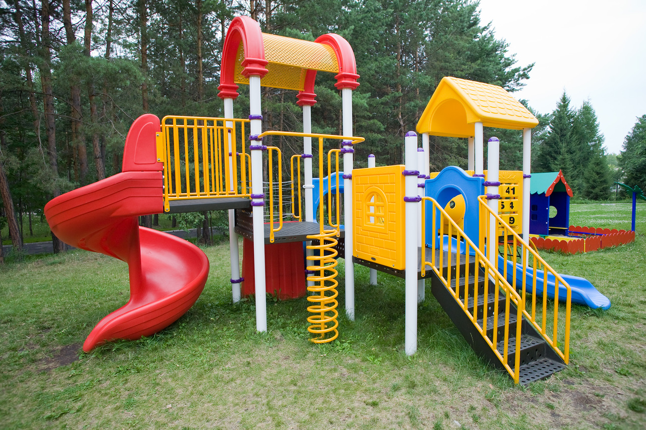 Детские городки и спортивные комплексы – в каждый двор Новосибирска | НИОС